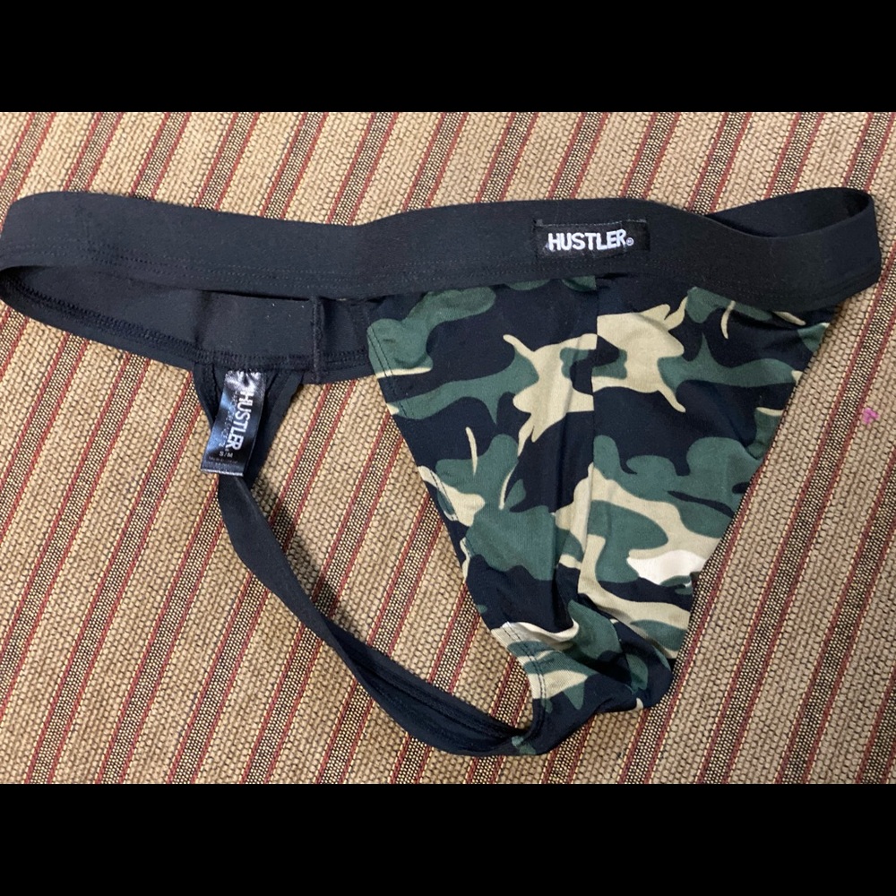 Hustler men Thong - Picture 4 of 4